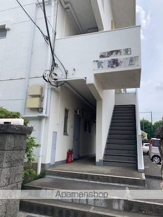 マンション武蔵が丘[2DK/40m2]のエントランス1