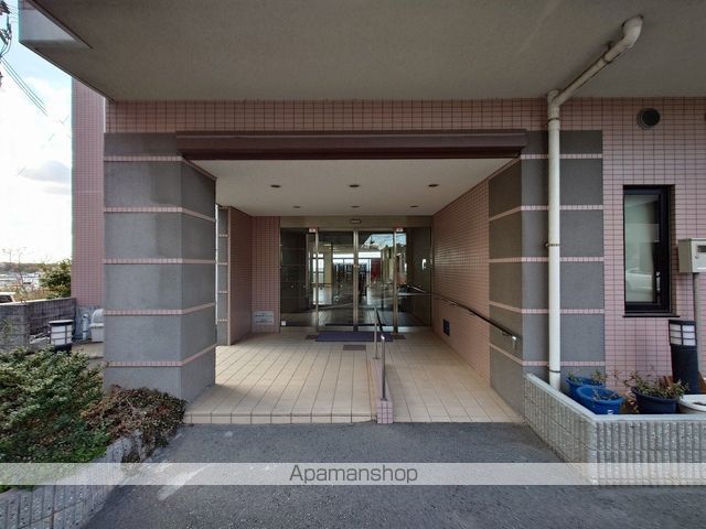 サンロワール和泉砂川の玄関写真