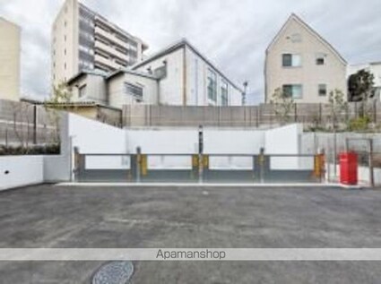 オーキッドレジデンス渋谷富ヶ谷[1K/25.75m2]の駐車場1