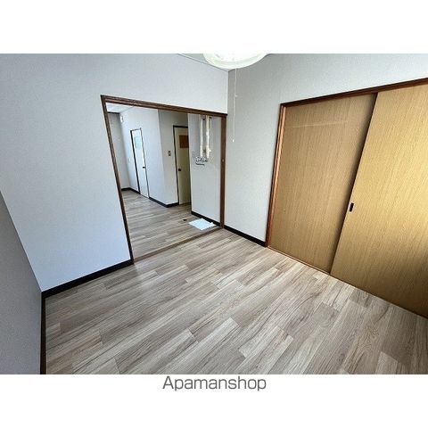 小西ハイツの内装写真