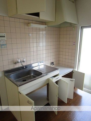外山レイクサイドハウスH棟の内装写真