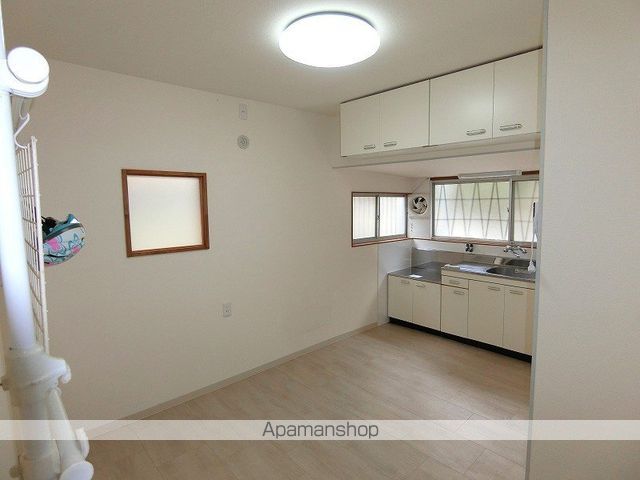 松田1丁目貸家の内装写真