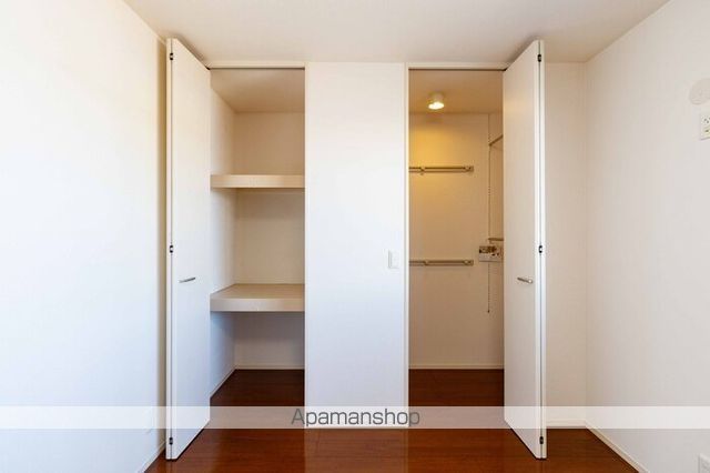 DーROOM戸出I A棟の内装写真
