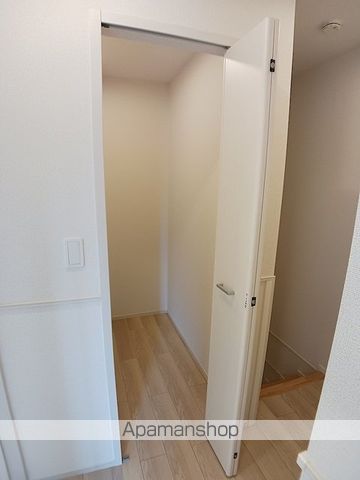 メルカート エストの内装写真
