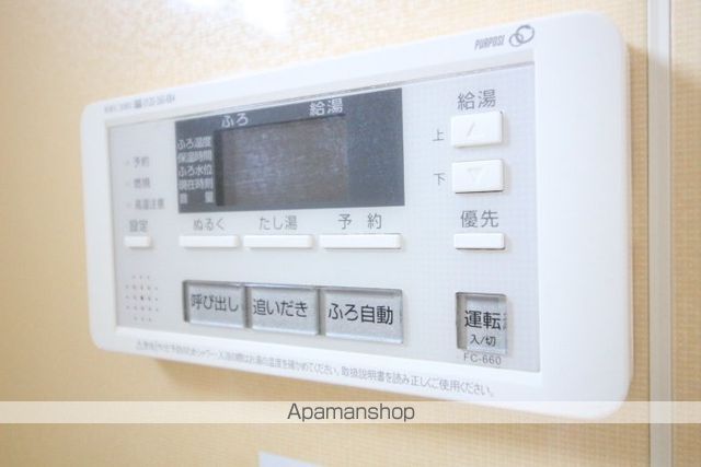 クラウンフィールドN Aの内装写真