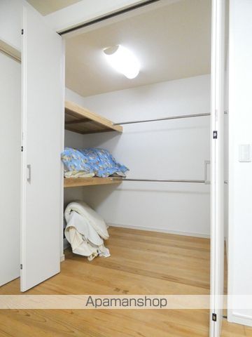 白鳥町戸建の内装写真