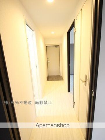 ラディア近代美術館前の内装写真