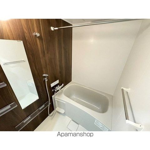 LIBTH新町EASTの内装写真