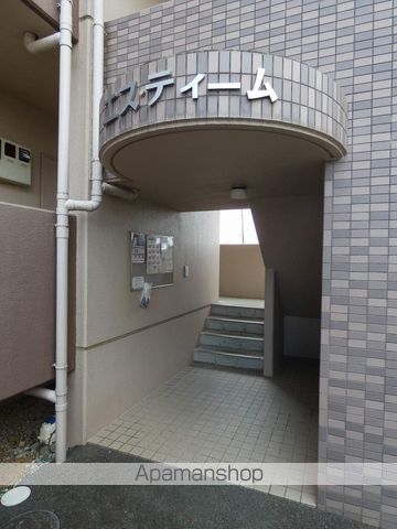 エスティームの外観写真