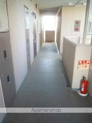 アーベインコート[2LDK/46m2]の共用部2