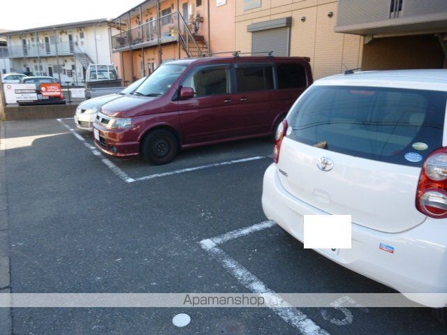 【府中市日新町のアパートの写真】