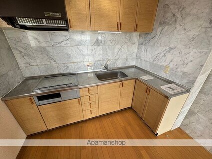 ホワイトパレス[3LDK/68.11m2]のキッチン