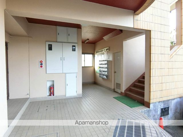 アビタシオンカラマズーツー志むらの玄関写真