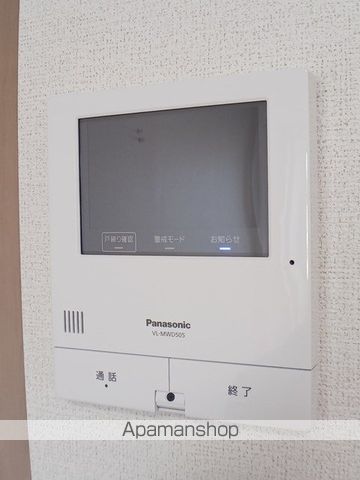セピアIIIの内装写真