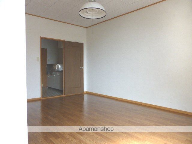 ファーストハイム東和田の内装写真