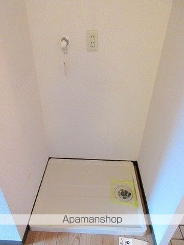両角アパートの内装写真