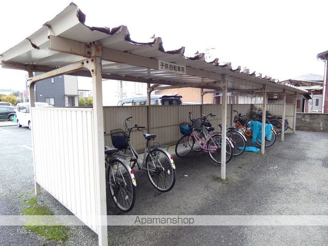 メゾン華城 B棟の内装写真