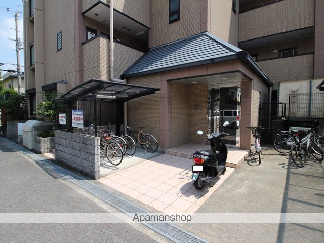 ミ ピアーチェの玄関写真