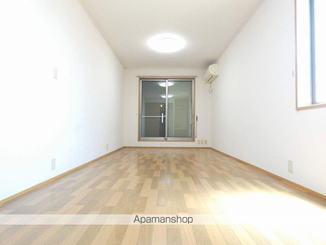 ラージネスの内装写真