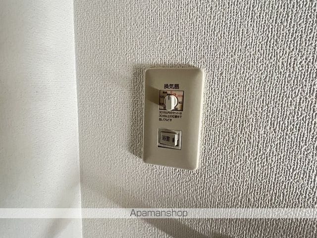 フォーレス若宮の内装写真