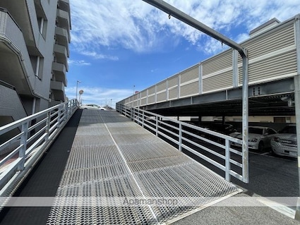 エクセレンス志賀本通[3LDK/79.67m2]の共用部1