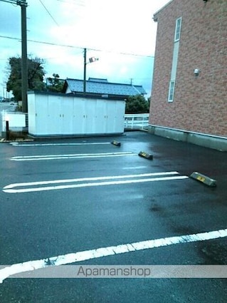 ジ・ラソーレ　三国[2DK/42.89m2]の駐車場