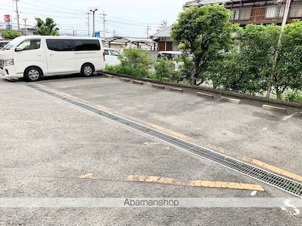 滋賀県大津市大将軍１丁目[2DK/38.88m2]の駐車場3