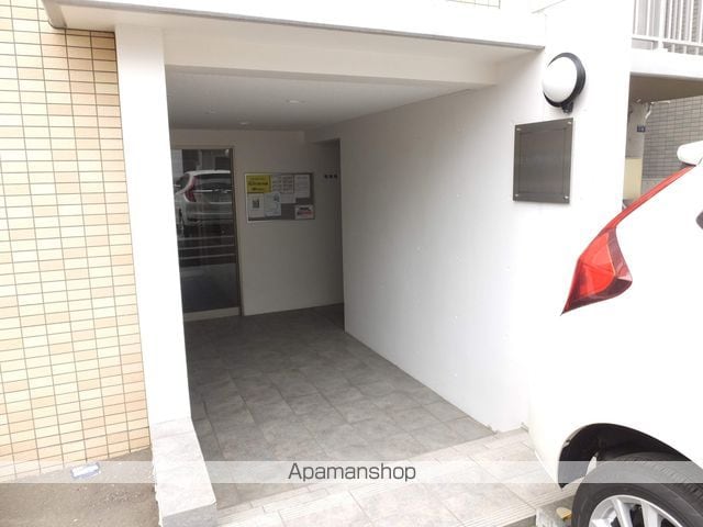ミリオンベル美園の玄関写真