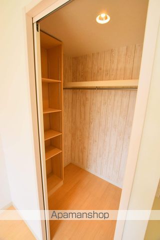 T147の内装写真