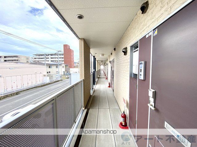レオパレスブラン DUEの玄関写真
