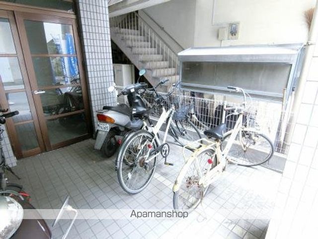 レガーロ中央駅の玄関写真
