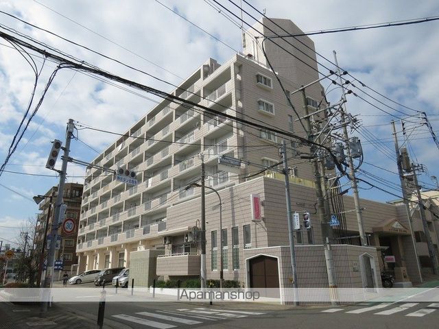 九サンビルの玄関写真