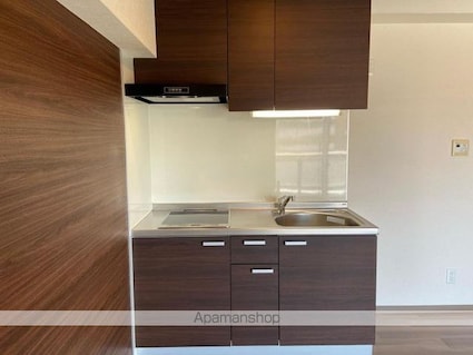 プレシャスタイム本町[1LDK/30.42m2]のキッチン