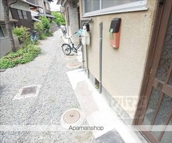 修学院坪江町貸家の外観写真
