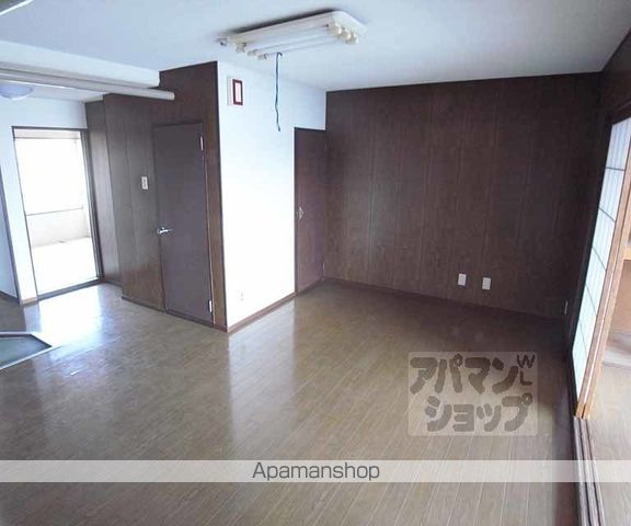 平岡マンションの内装写真