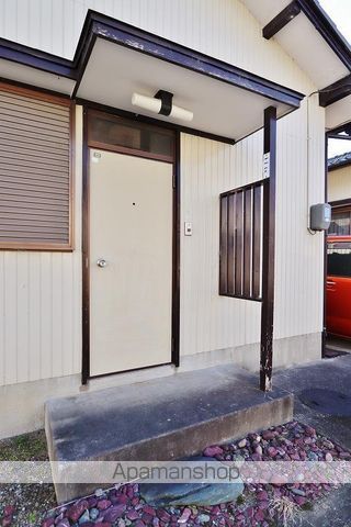 橋口アパートの玄関写真