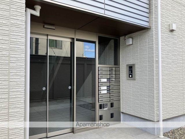 メゾン宝町の玄関写真