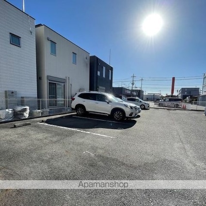 シンフォニア[1LDK/45.23m2]の駐車場