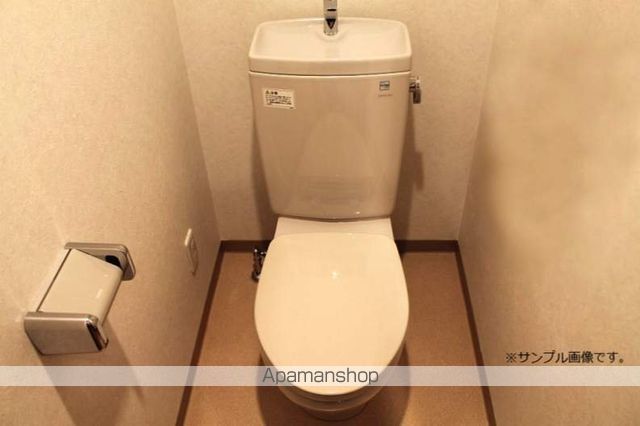 ダイナコートエスタディオサラA棟の内装写真