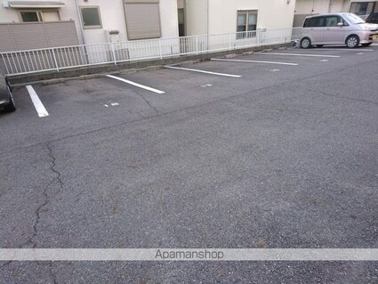 グリーン御膳洞[2LDK/52.01m2]の駐車場