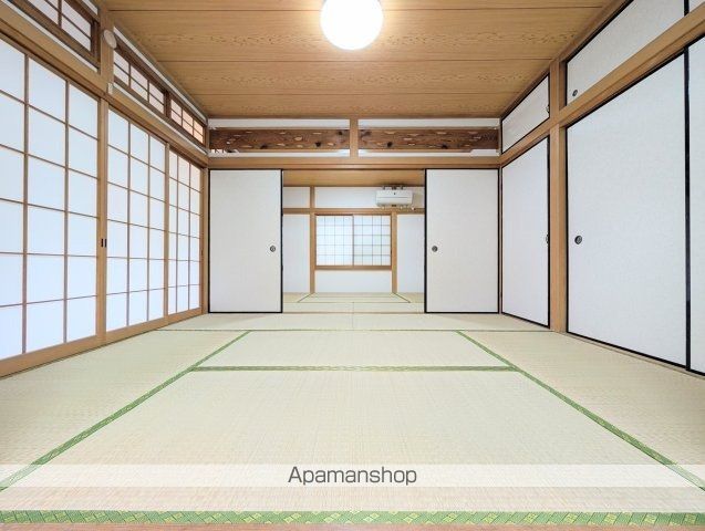 ヴィラ三崎の内装写真
