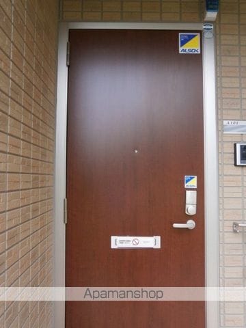DーROOMMの玄関写真