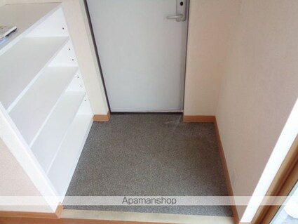 菅野貸事務所[事務所/62.03m2]の玄関