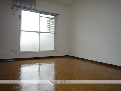 ＥＭ１０２２[1K/22m2]のリビング・居間