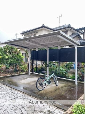 ファミール・K 参番館IIの玄関写真