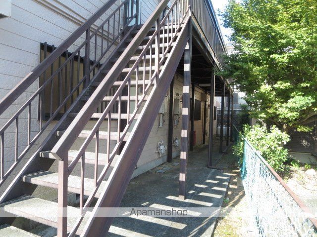 サンサーラ上沢の玄関写真
