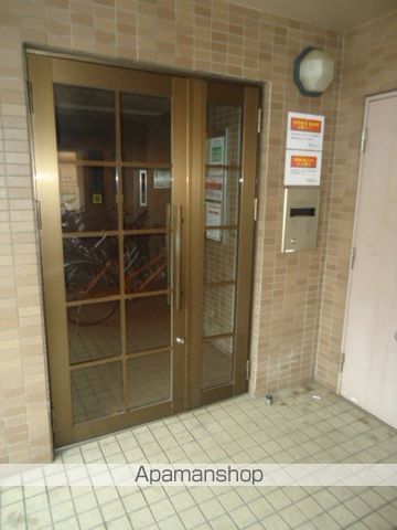 パークヒルズ中央411の玄関写真
