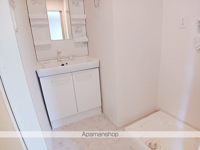 ソリッソ三条の内装写真