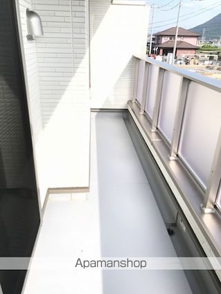 メゾンリヴィエールＥ[2LDK/58.99m2]のバルコニー
