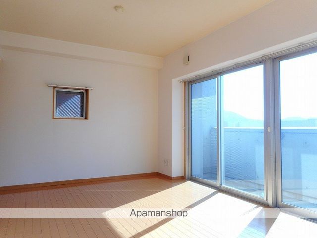 CHARMANTの内装写真